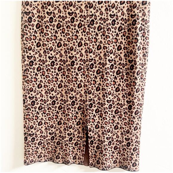 Tahari Cheetah Print Sweater Skirt Stretch Size Medium Knee Length Brown Black - Picture 7 of 10
